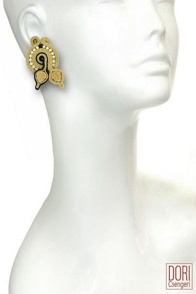 Nefertiti, Elegant Clip-on Earrings