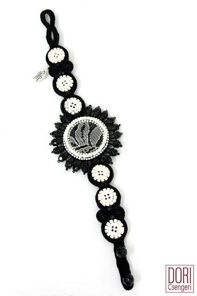 Daisy Black & White Chic Bracelet